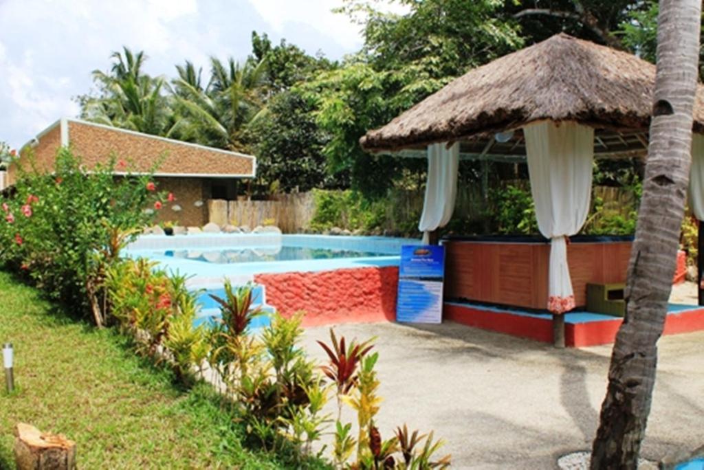 Cooper'S Beach Resort Lucbuan Zewnętrze zdjęcie