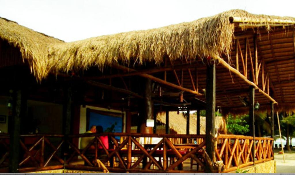 Cooper'S Beach Resort Lucbuan Zewnętrze zdjęcie