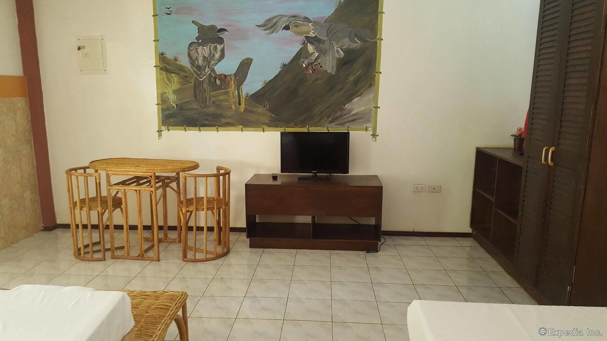 Cooper'S Beach Resort Lucbuan Zewnętrze zdjęcie