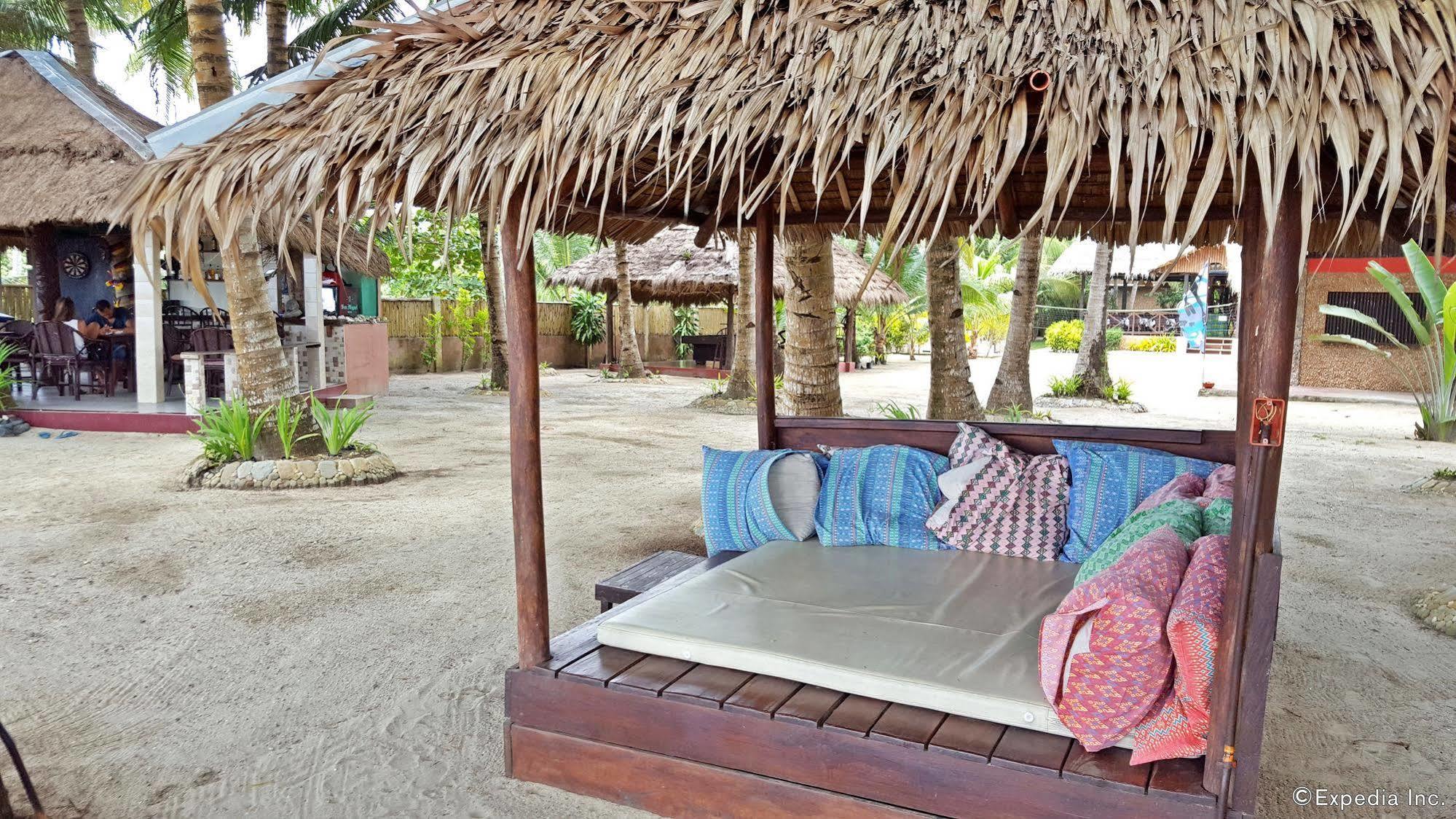 Cooper'S Beach Resort Lucbuan Zewnętrze zdjęcie