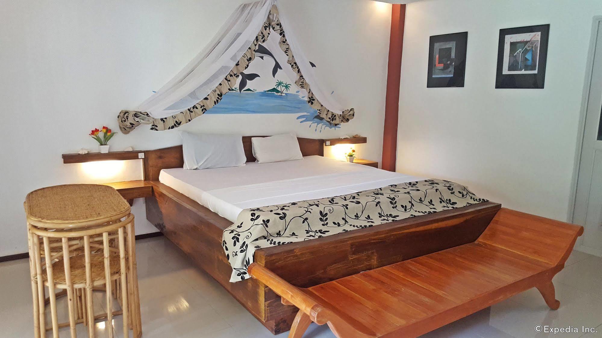 Cooper'S Beach Resort Lucbuan Zewnętrze zdjęcie