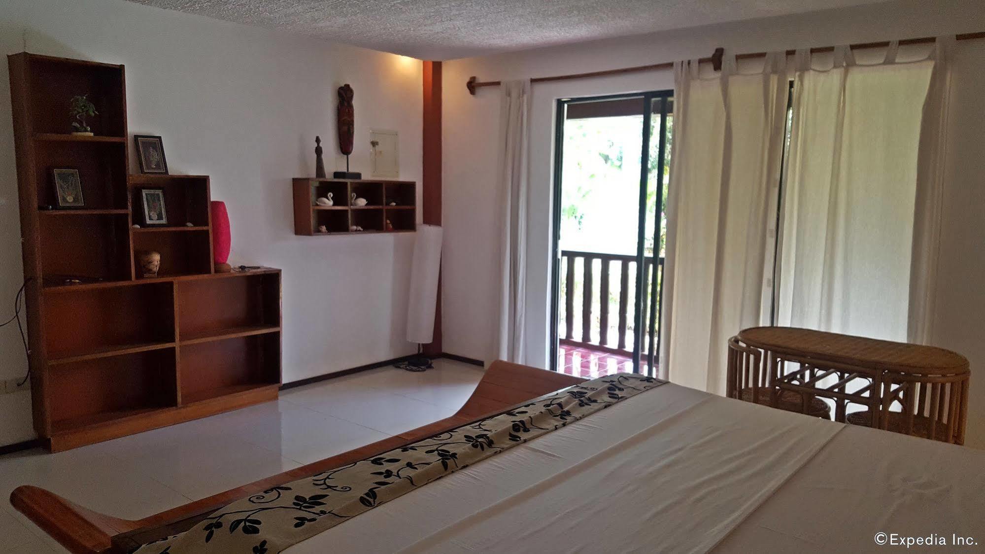Cooper'S Beach Resort Lucbuan Zewnętrze zdjęcie