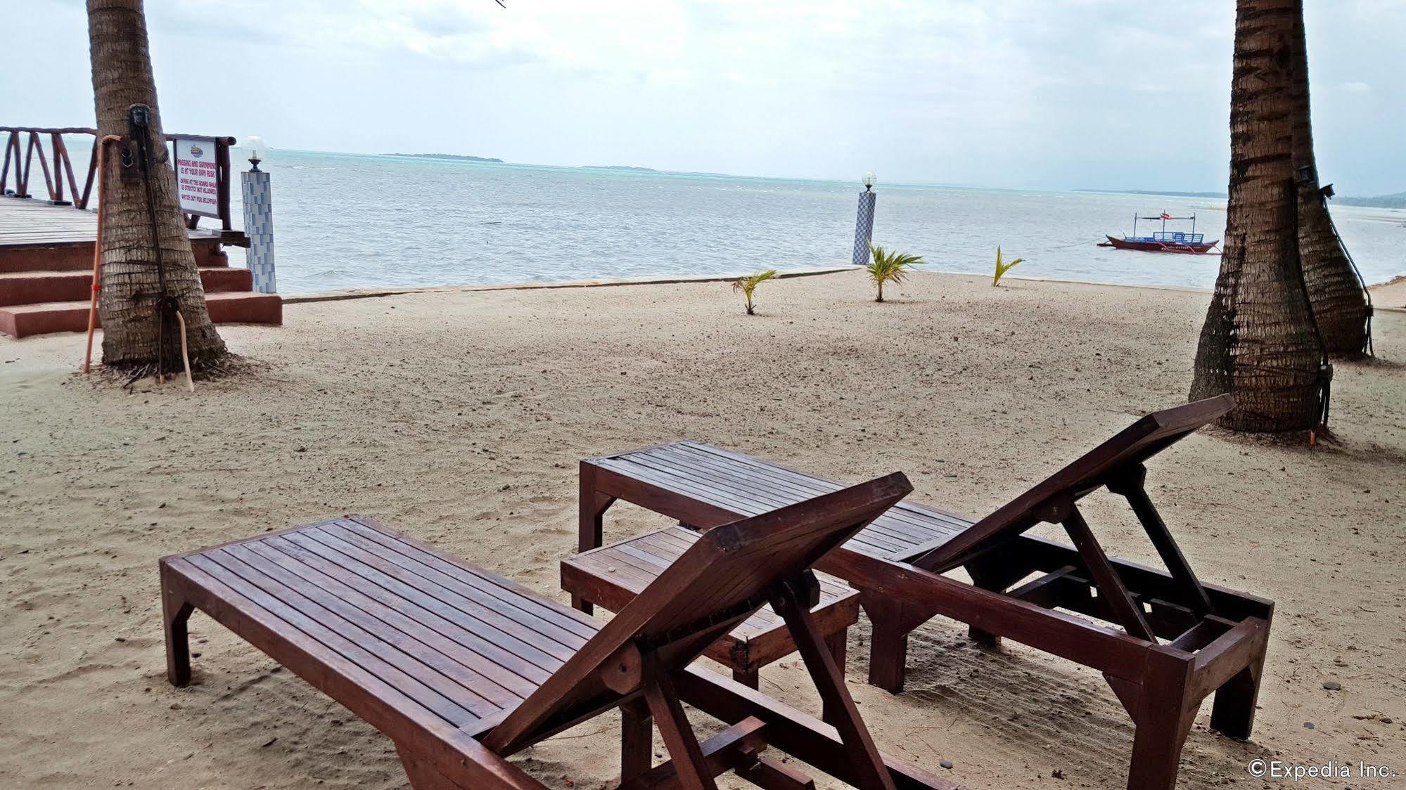 Cooper'S Beach Resort Lucbuan Zewnętrze zdjęcie