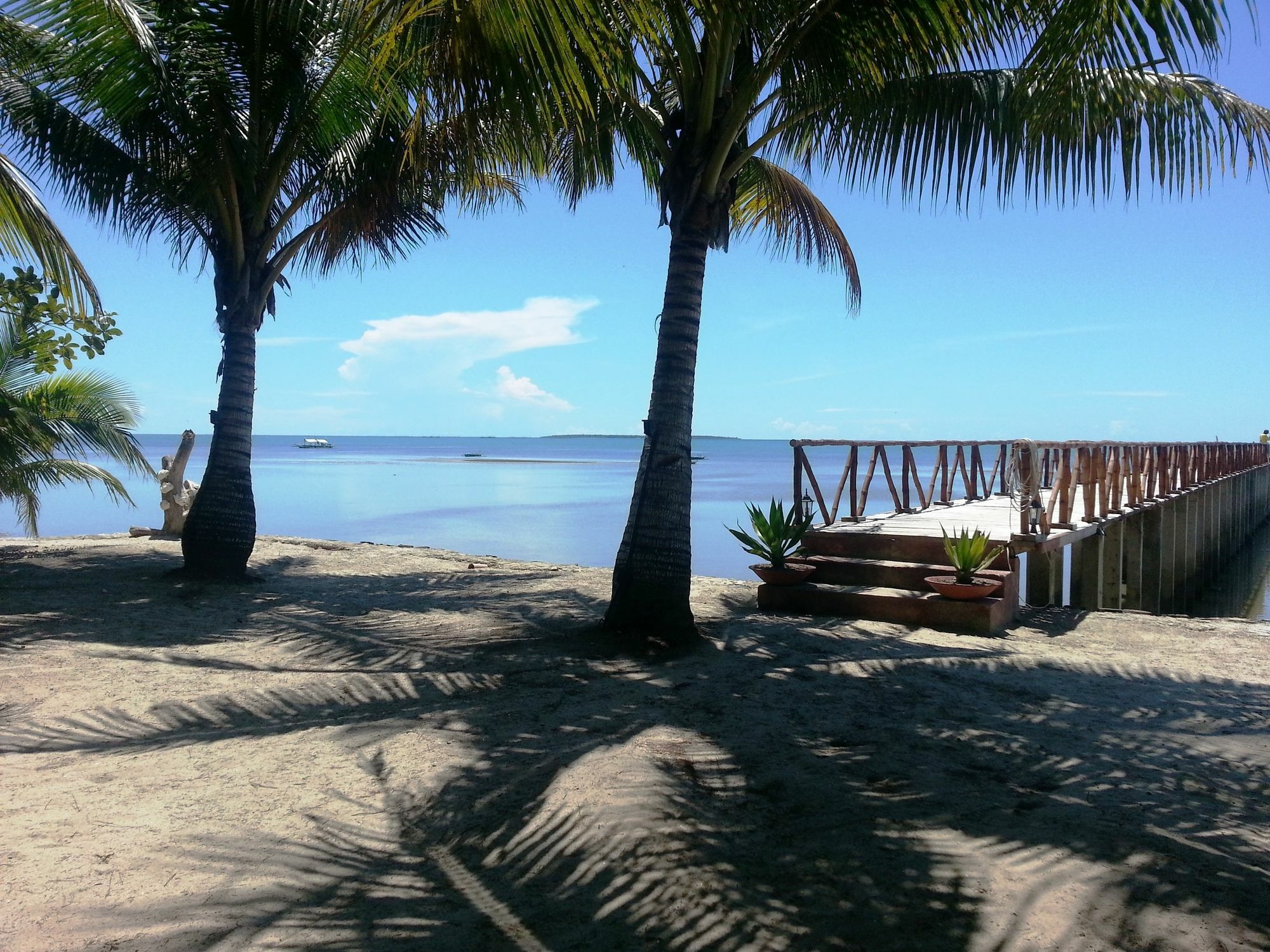 Cooper'S Beach Resort Lucbuan Zewnętrze zdjęcie