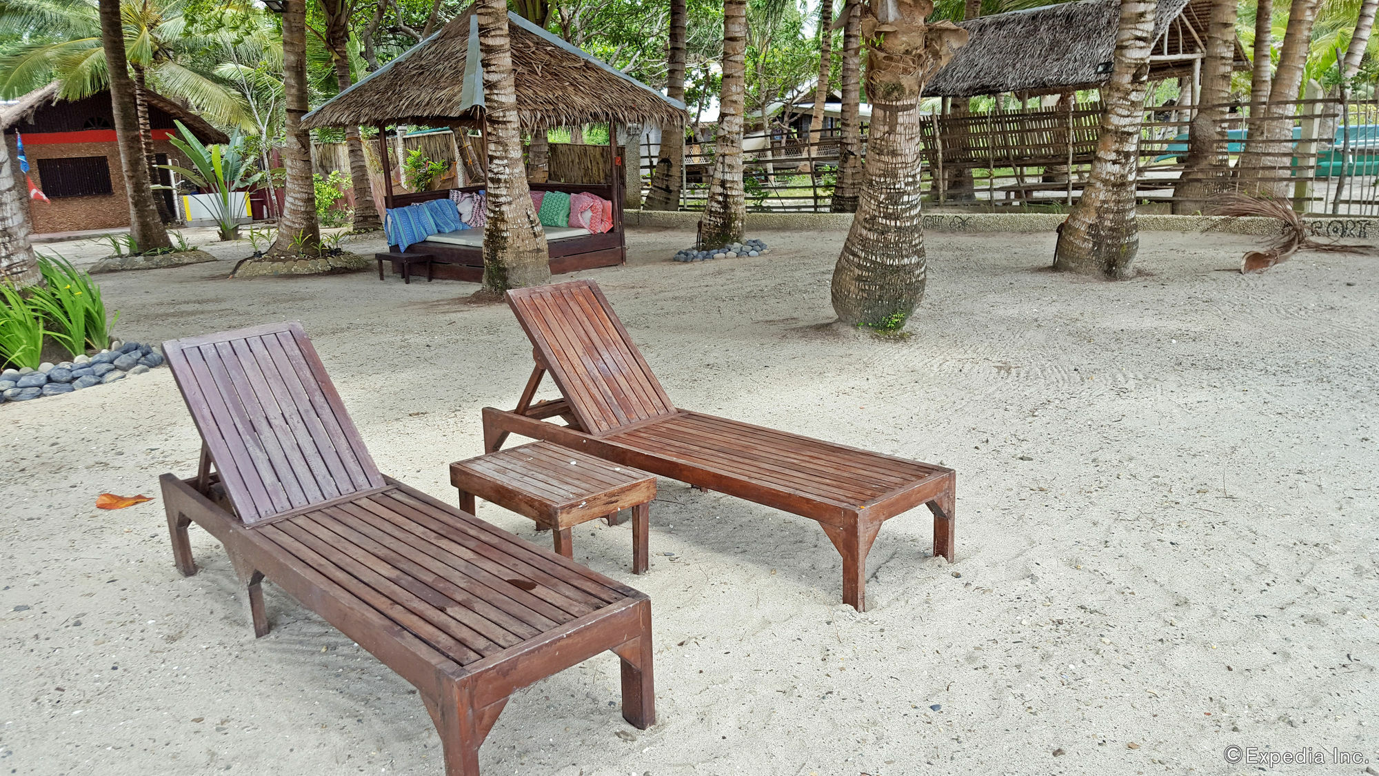 Cooper'S Beach Resort Lucbuan Zewnętrze zdjęcie